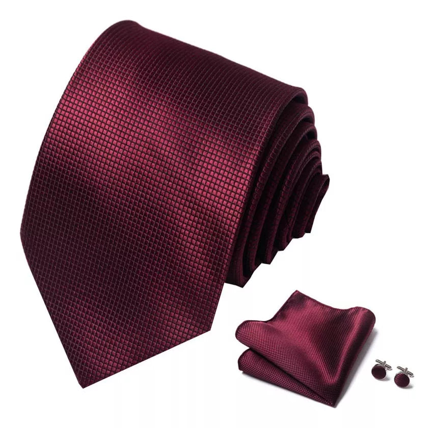 conjunto de corbata, pañuelo y mancuernillas